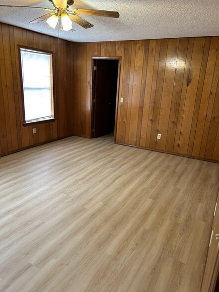 Building Photo - 1216 Highland Ave