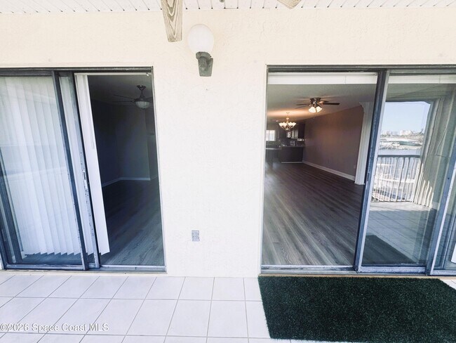 Building Photo - 325 S Banana River Blvd