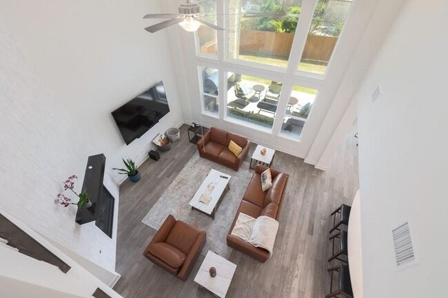 Building Photo - 4408 Logan Ridge Dr