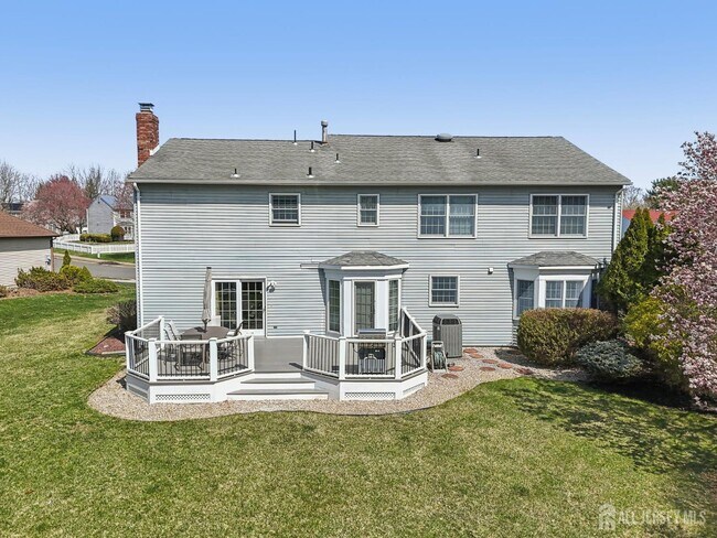 Building Photo - 12 Titus Ln