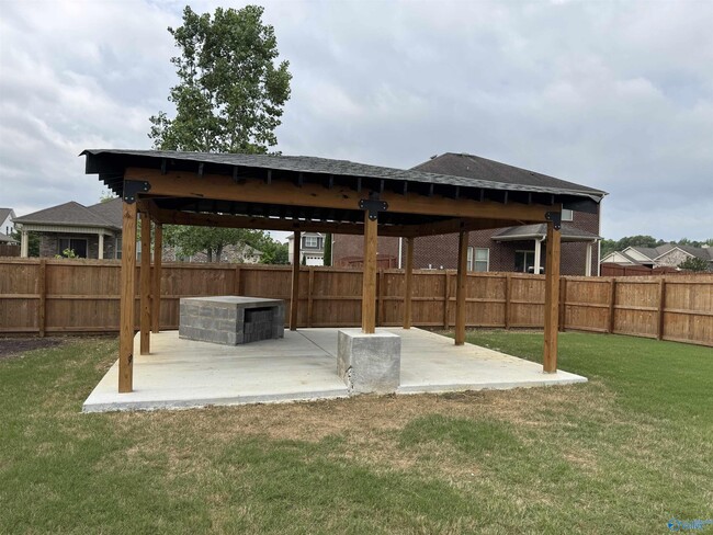 Building Photo - 2467 Bell Manor Dr SW