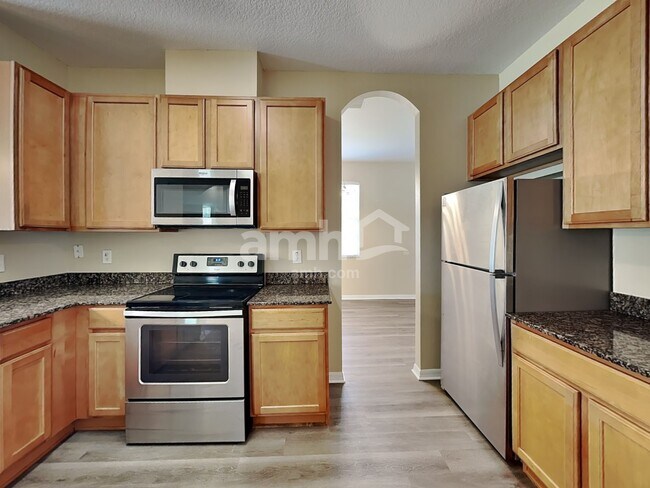 Building Photo - 9253 Black Thorn Loop