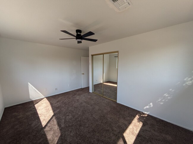 Building Photo - MOVE IN SPECIAL!!!!$500 off first month's ...