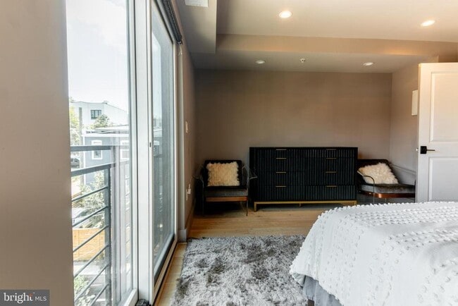 Building Photo - 1631 Montello Ave NE