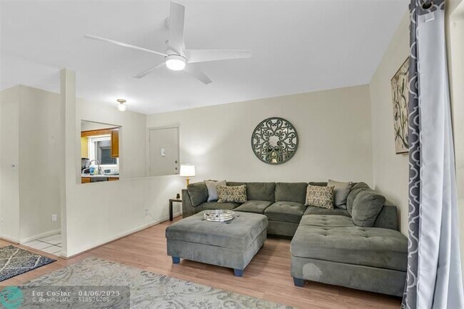 Building Photo - 135 Deer Creek Blvd