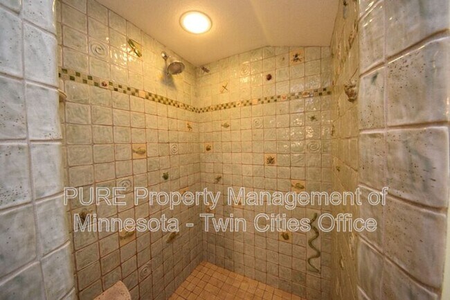 Building Photo - 4201 2nd Ave S