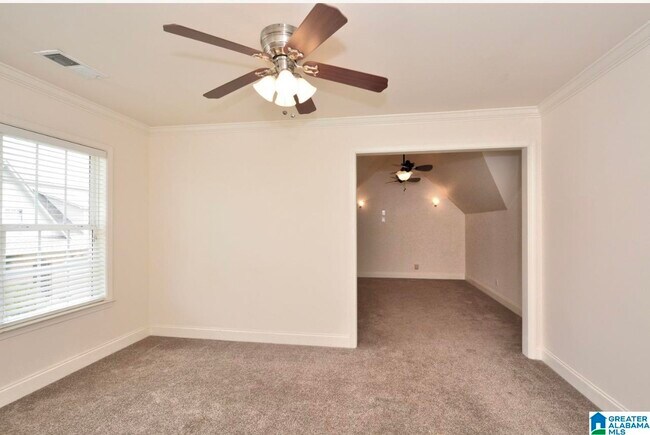 Building Photo - 107 Castlehill Dr