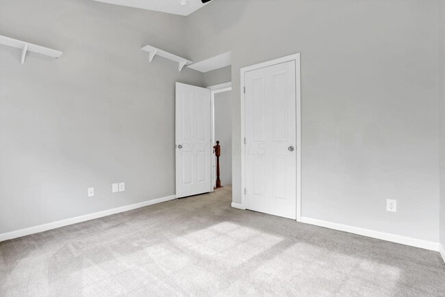 Building Photo - 6479 Walnut Fork Dr