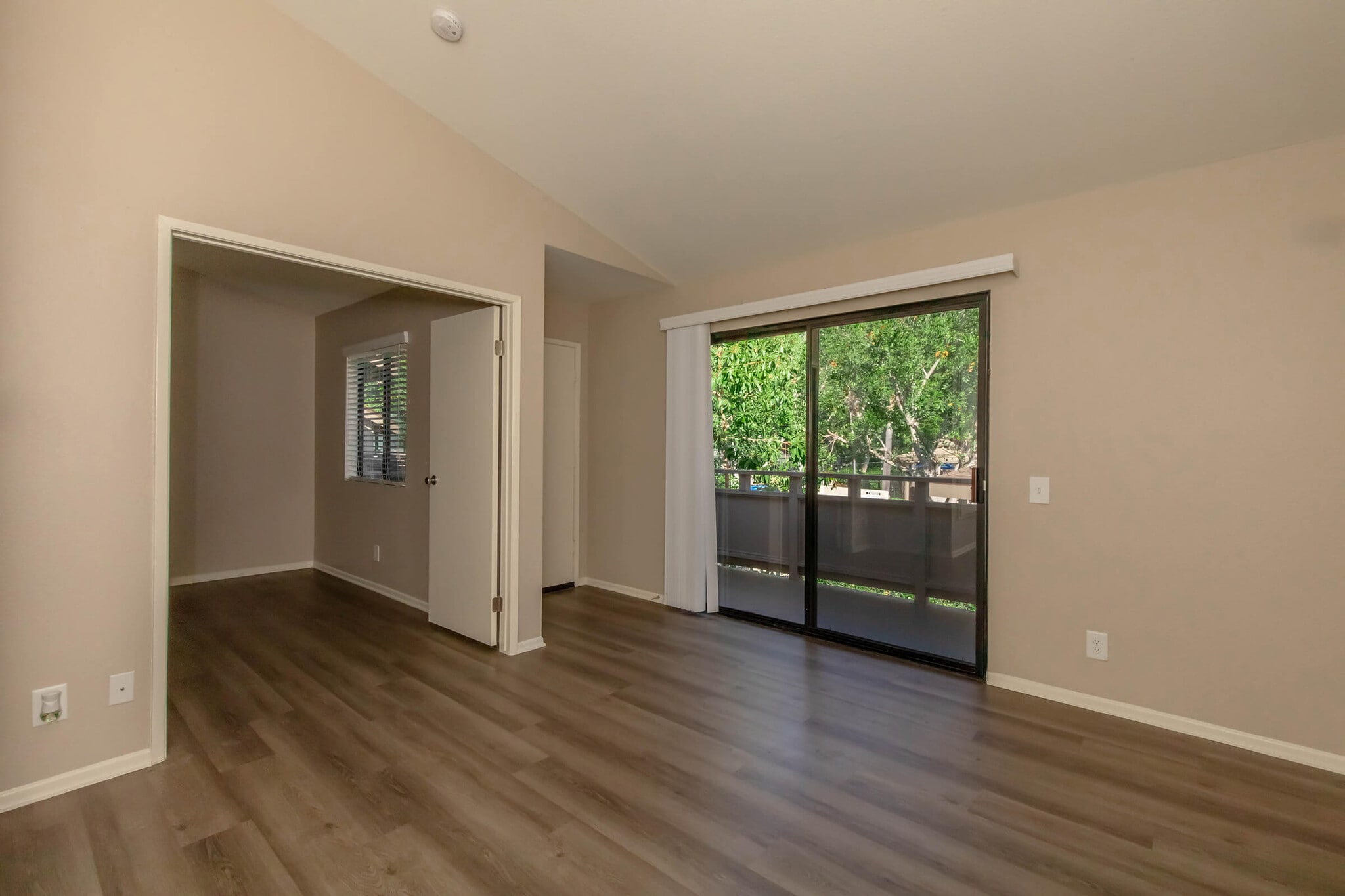 Building Photo - Westridge Apartment Homes