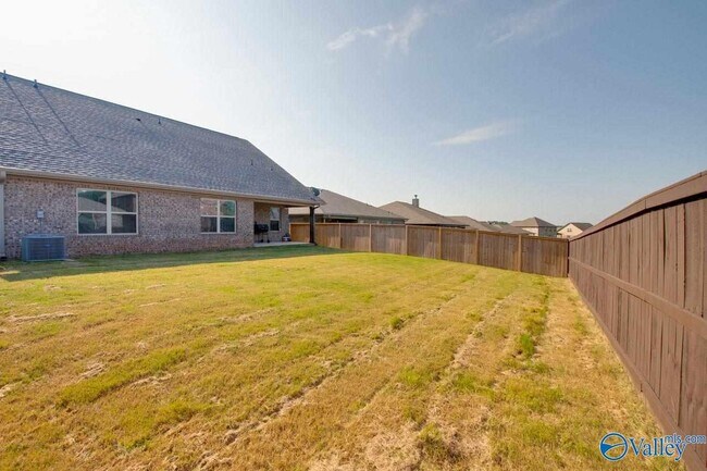 Building Photo - 314 Fenrose Dr