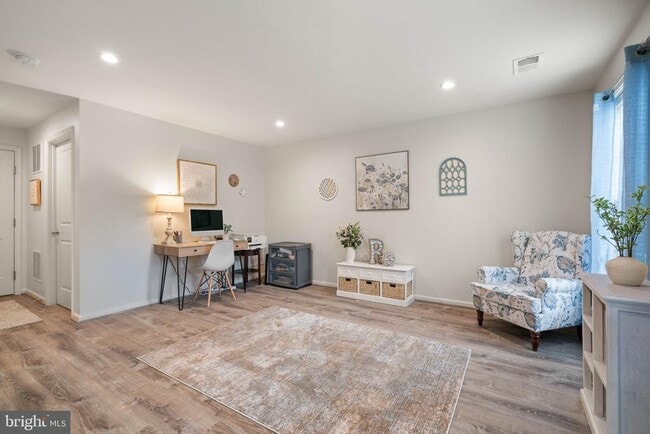 Primary Photo - 15981 Marsh Pl