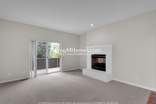 Building Photo - Three-Bedroom Loft-Style Home near Progress Ridge in Beaverton!