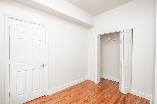 Building Photo - 4837 S St Lawrence Ave