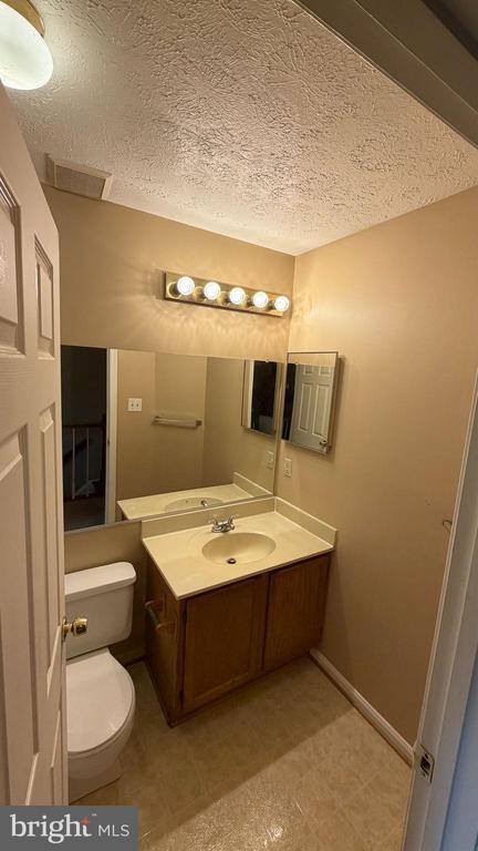 Building Photo - 11324 Clear Brook Ct