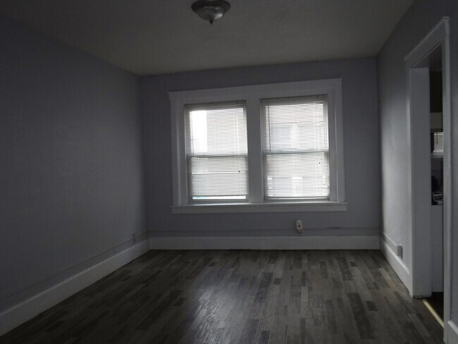 Building Photo - 720 Faraon St