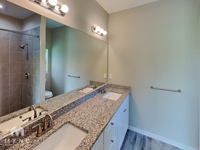 Building Photo - 4395 Langtree Ave