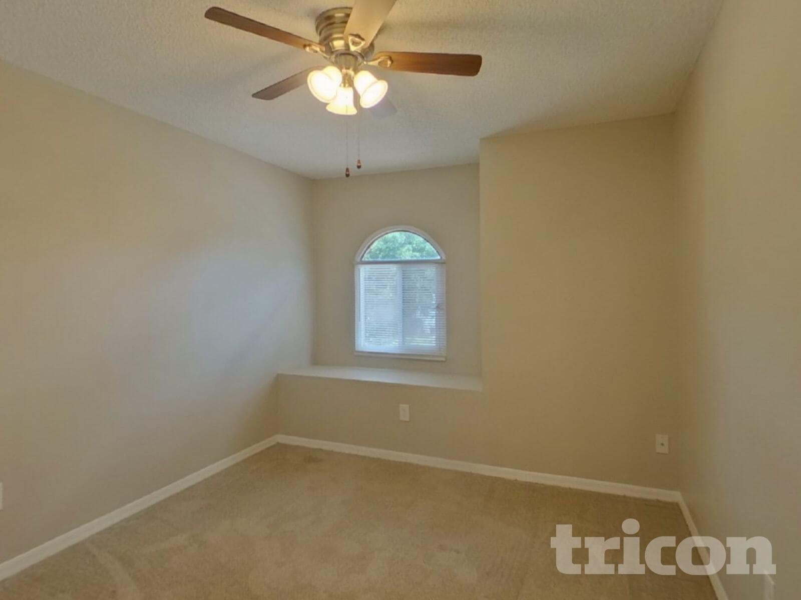 Building Photo - 1330 Gangplank Dr