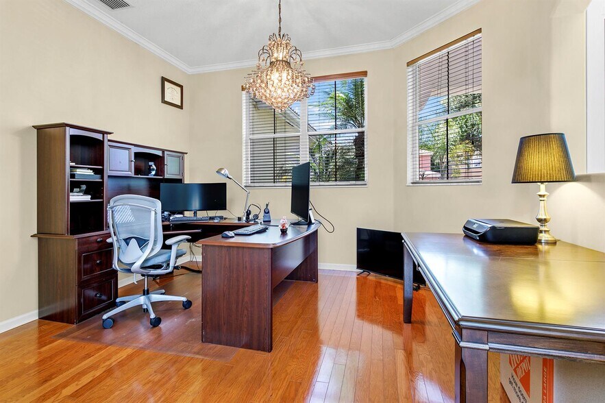 Building Photo - 6241 C Durham Dr