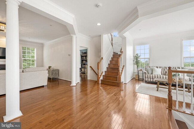 Building Photo - 406 Bricker Dr