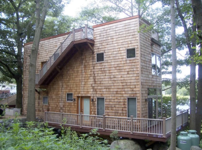 Building Photo - Year-Round Riverfront Home in Gloucester (Pet-Friendly)