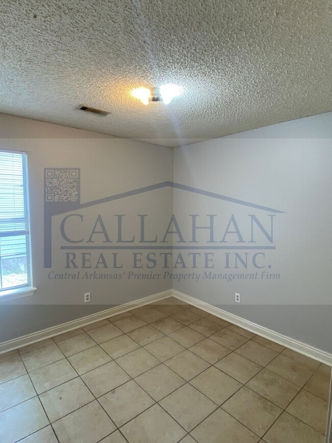 Building Photo - 5 Sweet Rose Ln