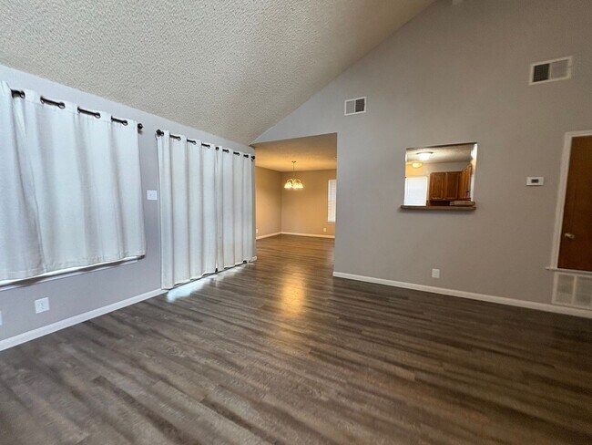 Building Photo - Beautiful Home in College Park!