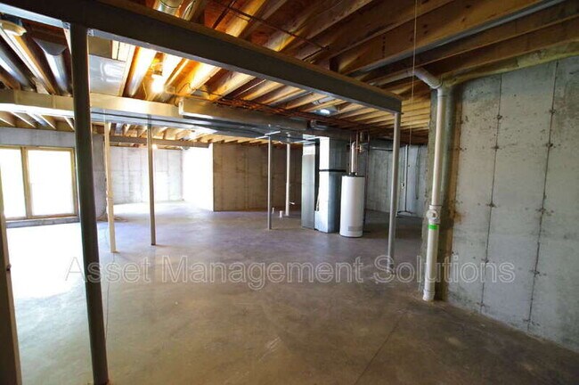 Building Photo - 119 Carlton Point Dr