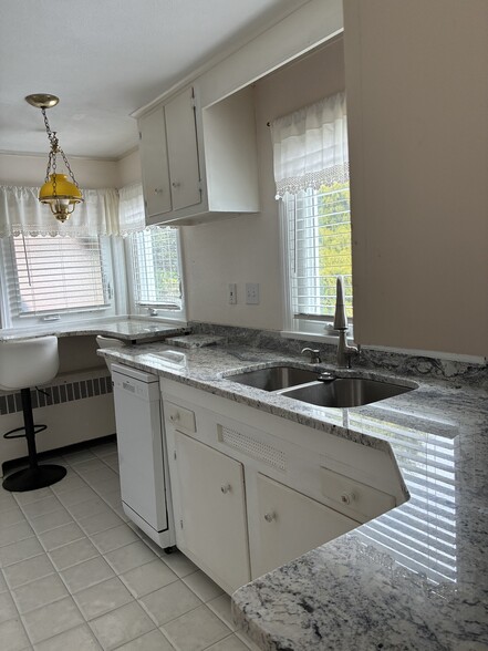 Kitchen with granite counter top - 197 Carter Ln