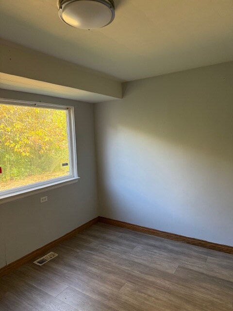 Building Photo - 3112 W Mott Ave