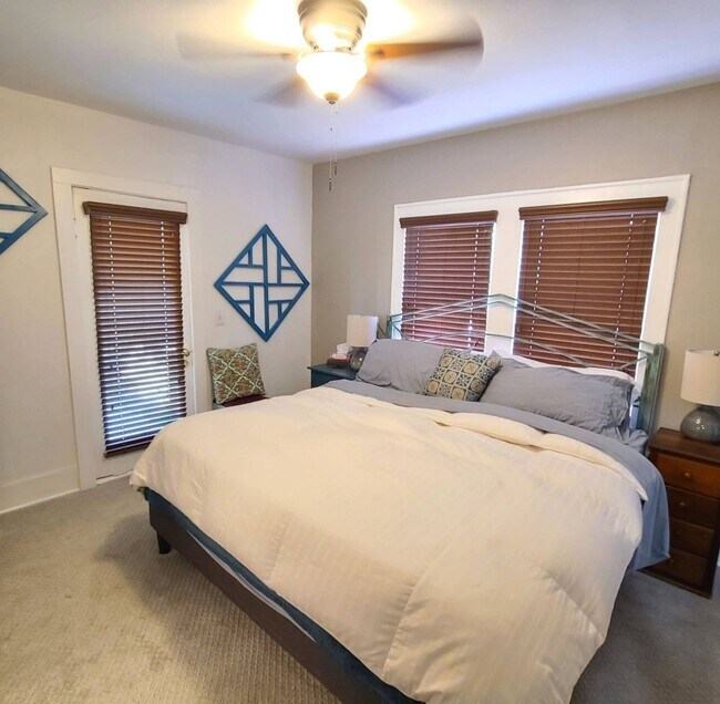 Building Photo - 1425 Munger St