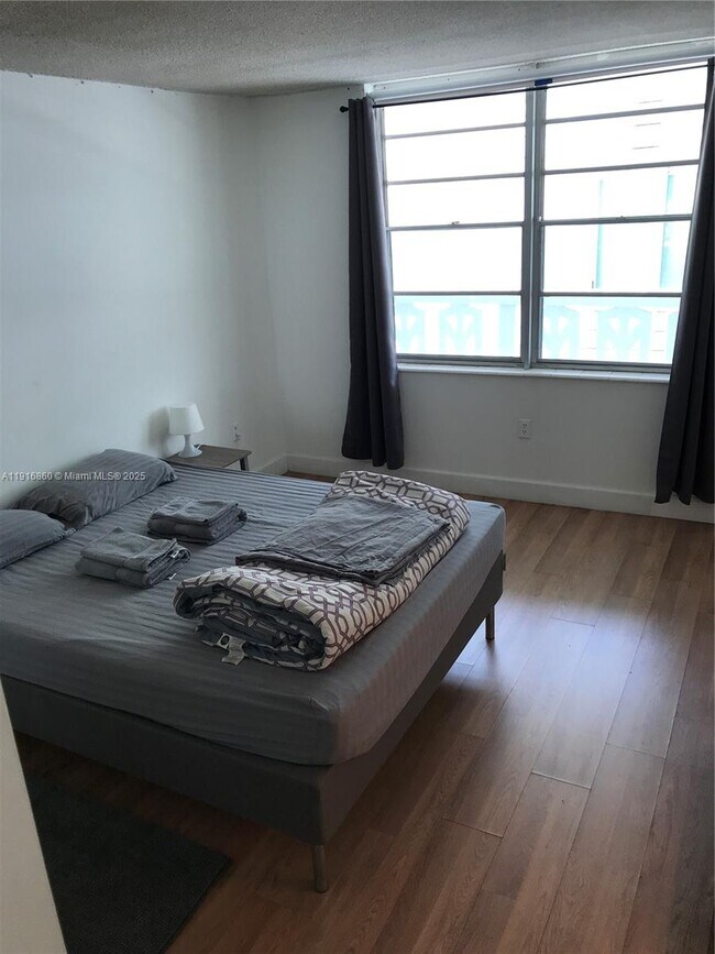 Building Photo - 1732 Meridian Ave