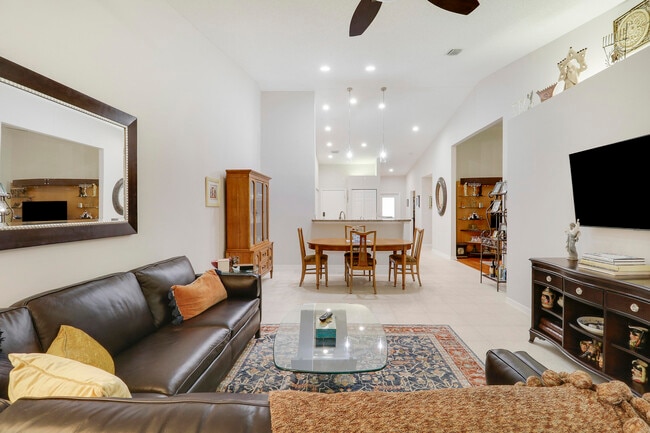 Building Photo - 8063 Dolomtian Way