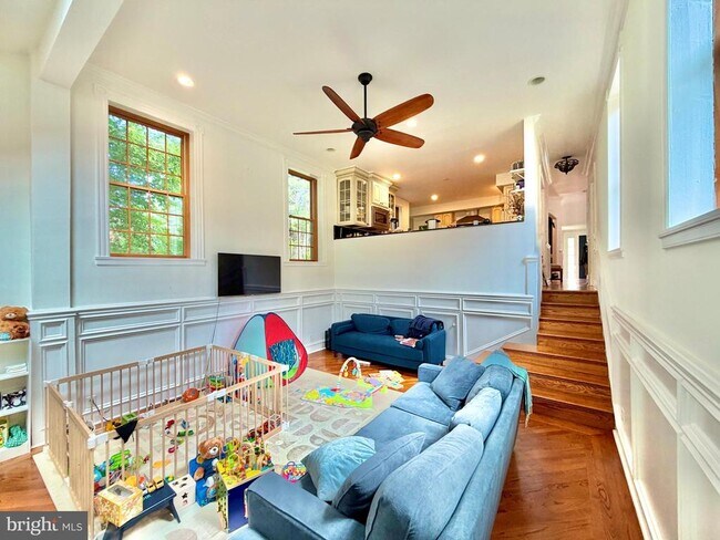 Building Photo - 7538 Morningside Dr NW