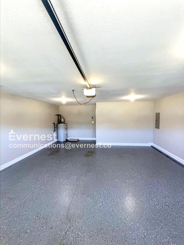 Building Photo - 142 Ardell Dr