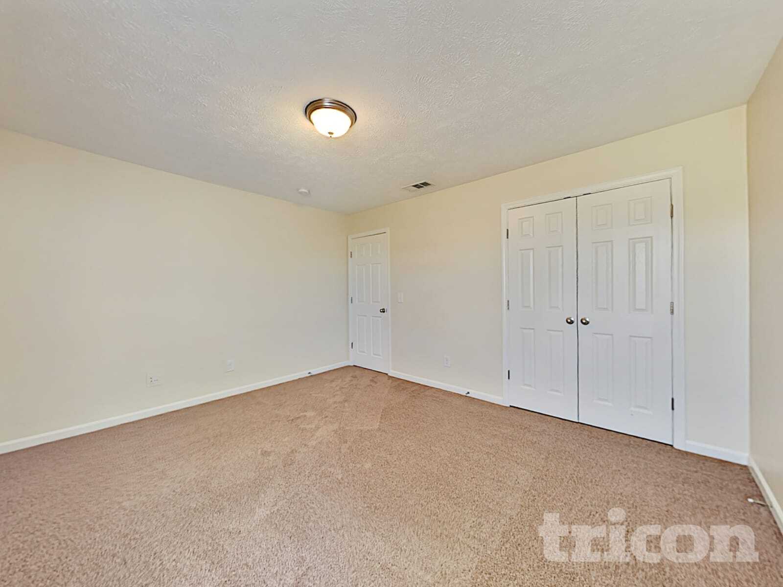 Building Photo - 1009 Harmony Ln