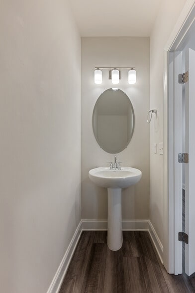 Downstairs 1/2 bath - 4509 Skywood Ln