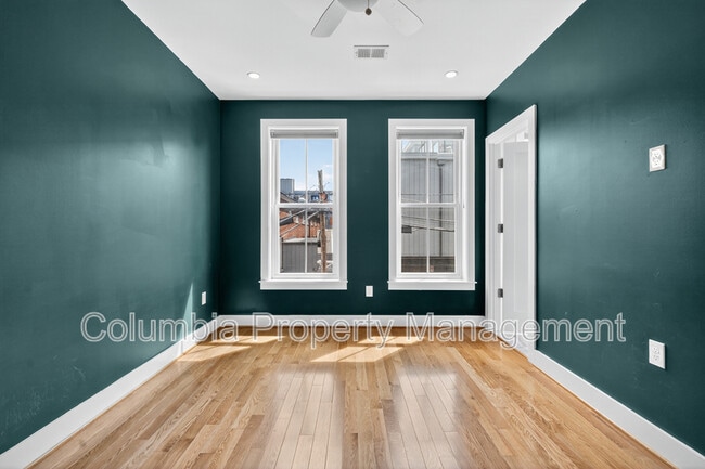 Building Photo - 638 Newton Pl NW