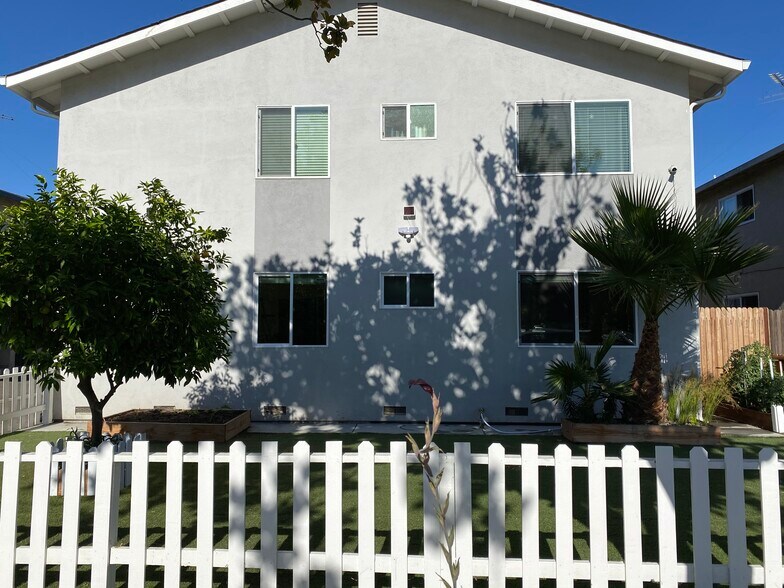 Building Photo - 1636 Queen Charlotte Dr