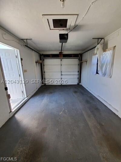 Building Photo - 4619 SW 7th Ave