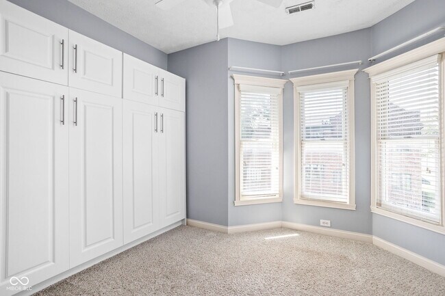 Building Photo - 1531 N College Ave