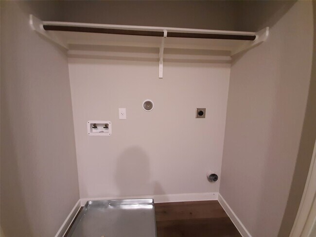 Building Photo - 25160 Pacific Wren Dr