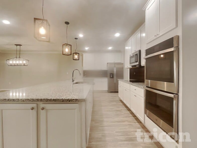 Building Photo - 223 Jackson Lp