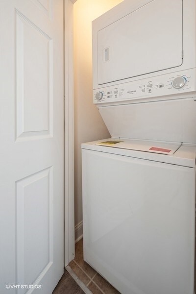 Building Photo - 9101 S Beverly Blvd