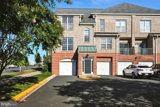 Primary Photo - 12180 Abington Hall Pl