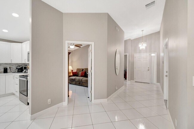 Building Photo - Waterway Cove