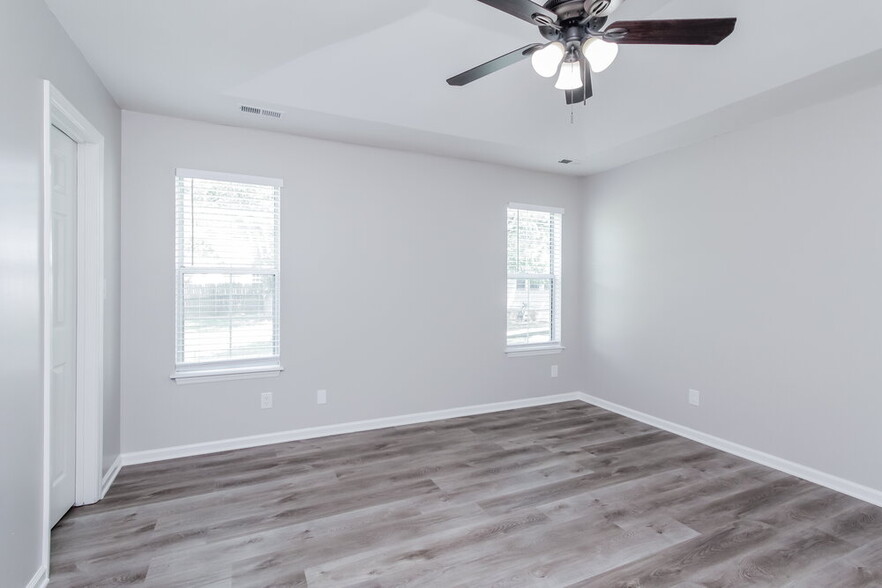 Building Photo - 4307 Emerald Ln