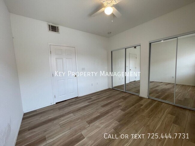 Building Photo - 6160 Rumrill St