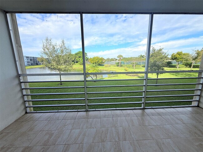 Building Photo - 2017 Newcastle A