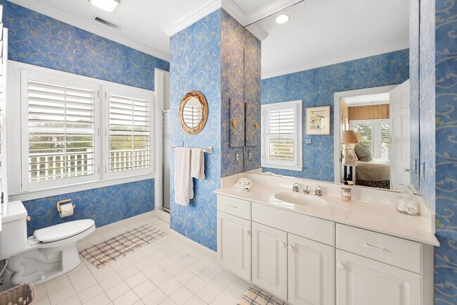 Building Photo - 64 Tradewind Ct