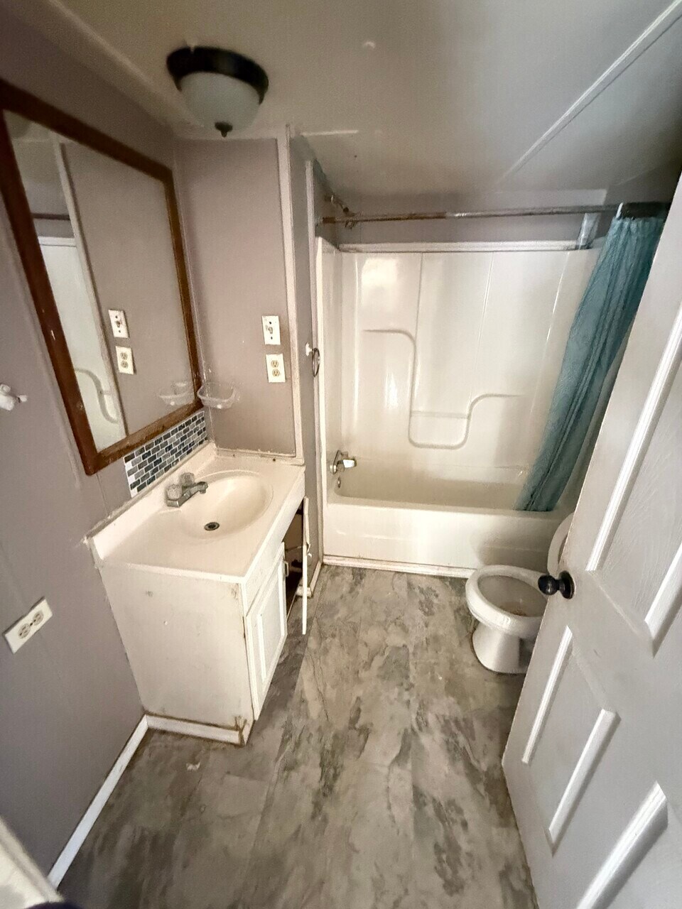 Building Photo - 920 Boardwalk Ln